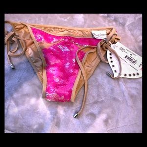 Bikini 👙 Bottom “Beach Bunny” 🐰